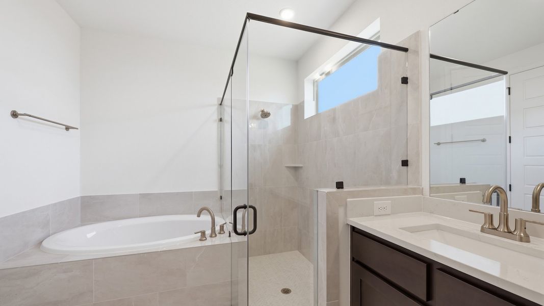 Furnished interior view inside a new home in Trinity Falls, McKinney (Image 14).