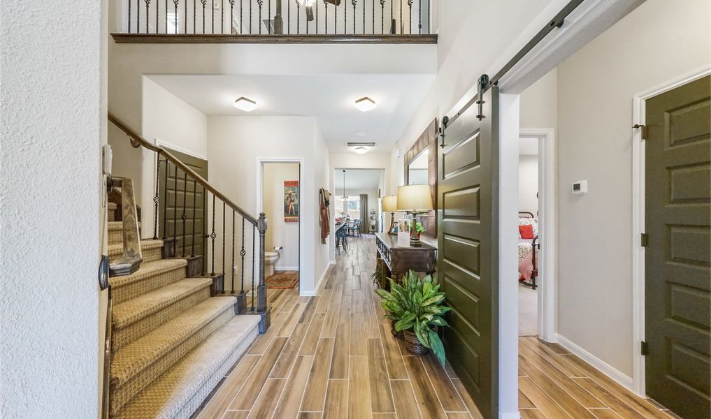 Two-story foyer