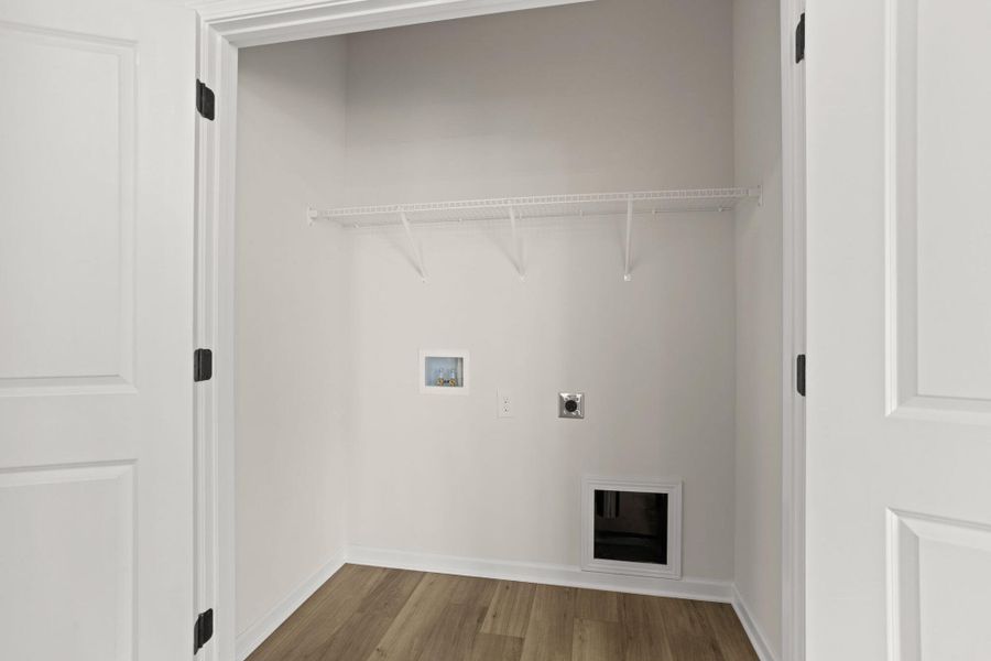 Spacious, unfurnished interior of a new home in Greenrich Mill, Simpsonville (Image 28).