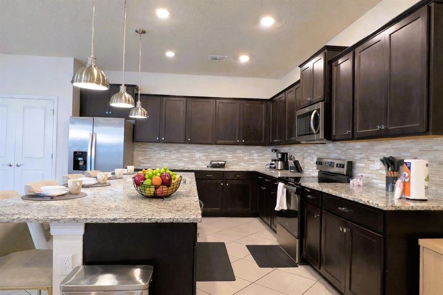 Furnished interior view inside a new home in , Clermont (Image 17).