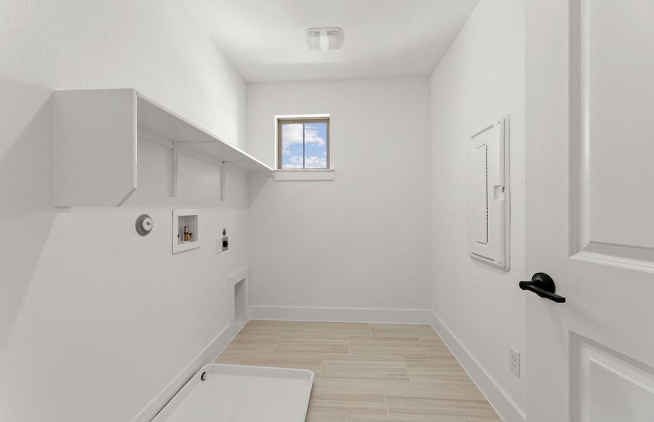 Spacious, unfurnished interior of a new home in Saddleback at Santa Rita Ranch, Liberty Hill (Image 31). Spacious, unfurnished interior of a new home in Saddleback at Santa Rita Ranch, Liberty Hill (Image 31).