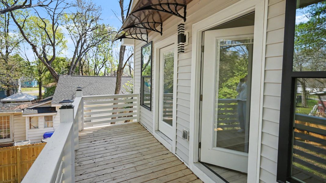 Exterior details and patio area of a home in , North Charleston (Image 26).