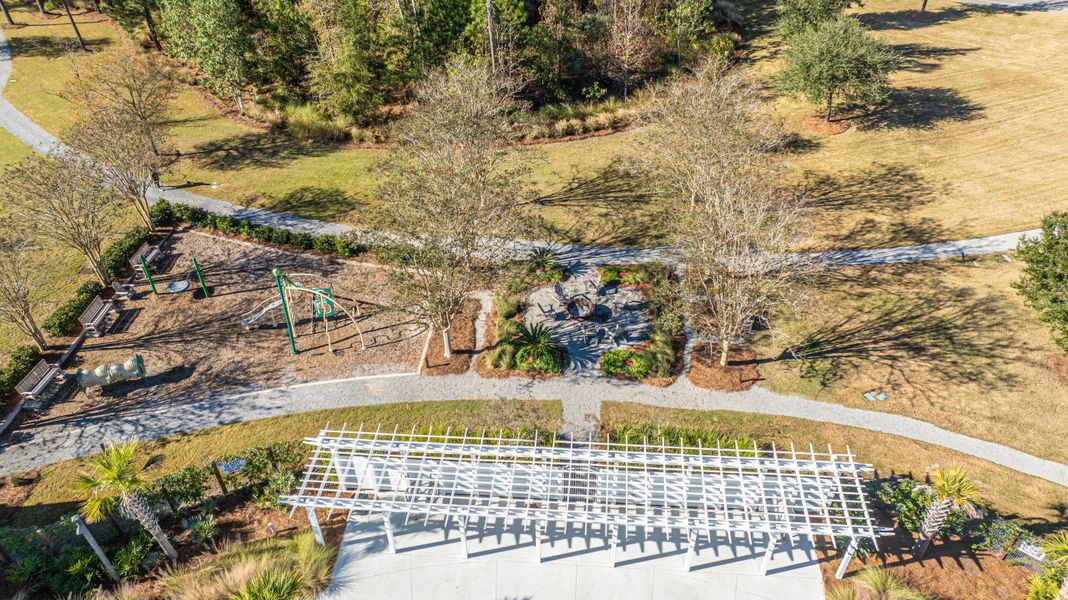 Community amenities in , Summerville (Image 52). Community amenities in , Summerville (Image 52).