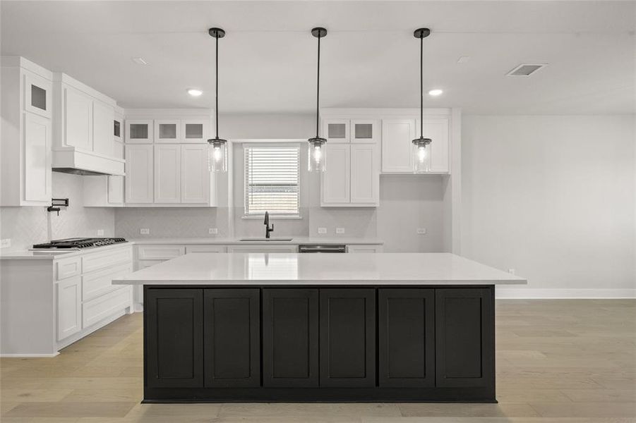 350 Penrose Kitchen1