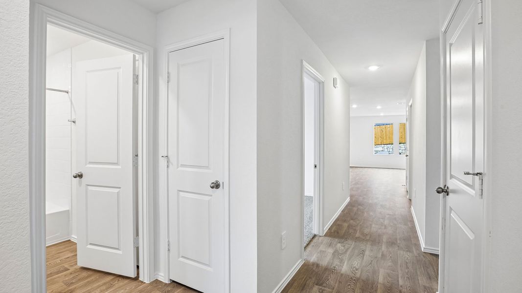 Spacious, unfurnished interior of a new home in Talavera, Kyle (Image 11).