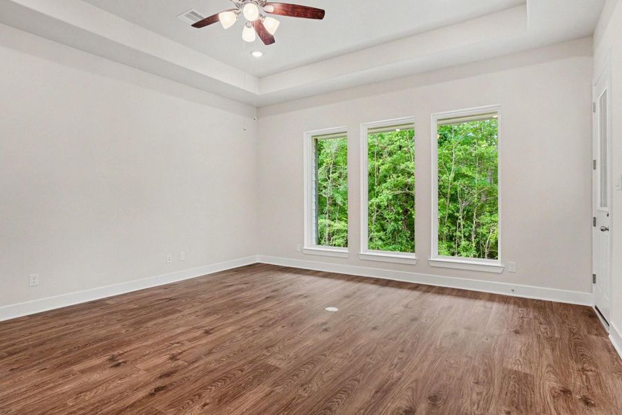 Spacious, unfurnished interior of a new home in Rose Hill Estates, Willis (Image 28).