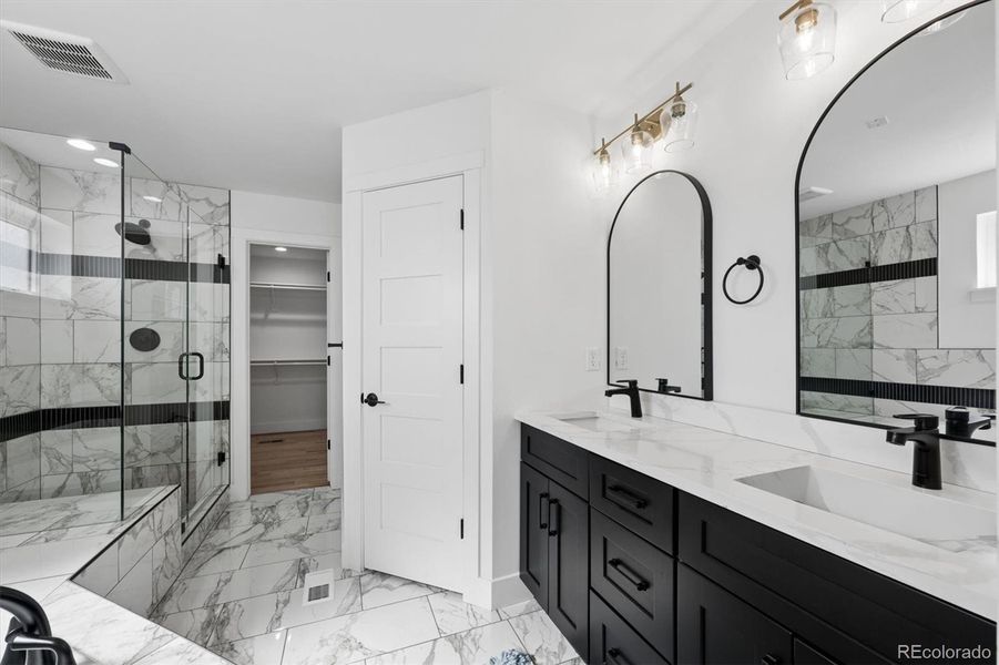 Furnished interior view inside a new home in , Aurora (Image 18).