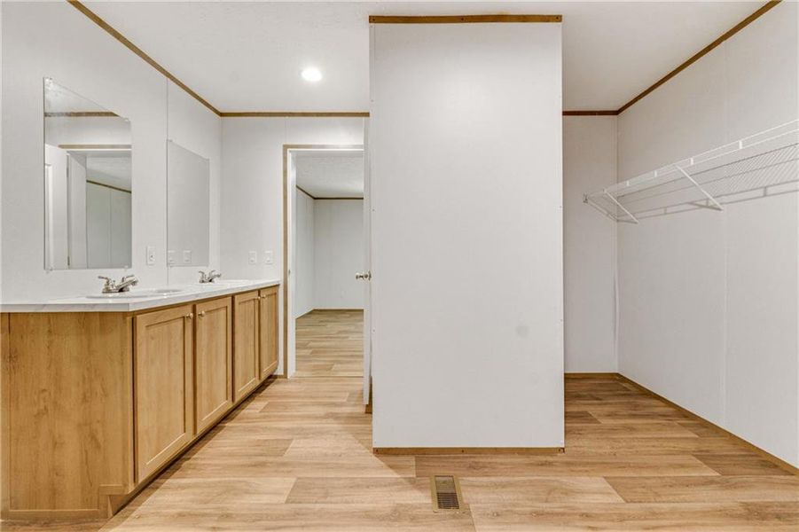 Spacious, unfurnished interior of a new home in , Villa Rica (Image 21).