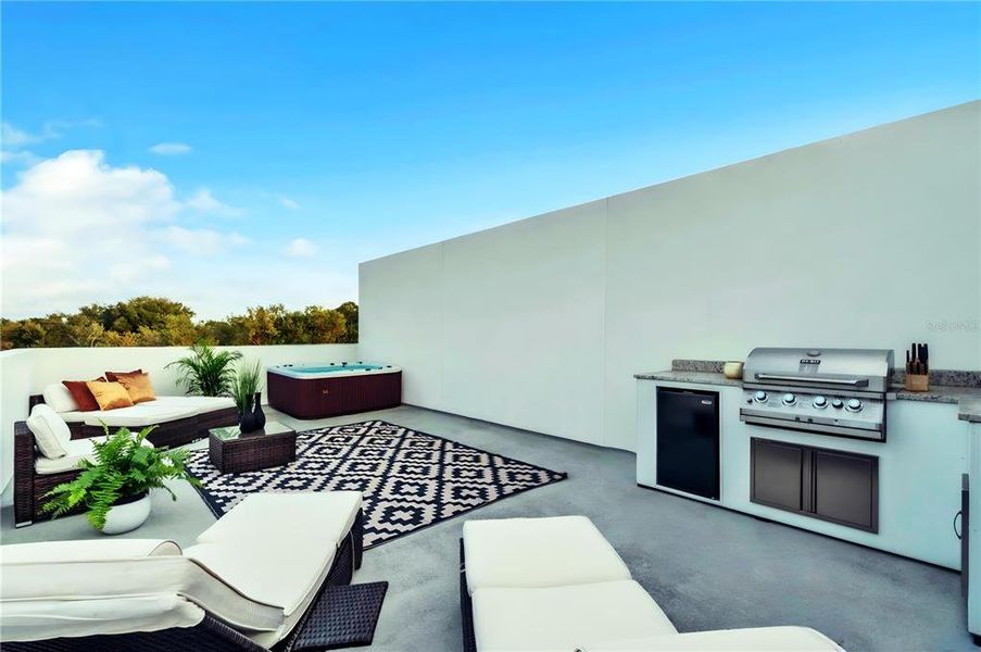 Exterior details and patio area of a home in , Pinellas Park (Image 31).