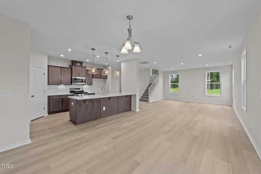 Picture for reference only.