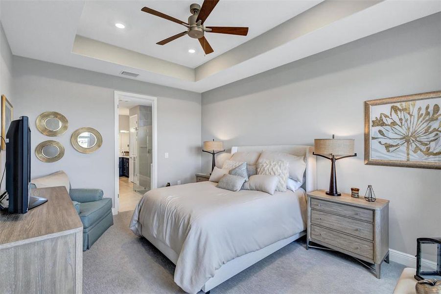 Furnished interior view inside a new home in Sweetwater at Lakewood Ranch, Bradenton (Image 27). Furnished interior view inside a new home in Sweetwater at Lakewood Ranch, Bradenton (Image 27).