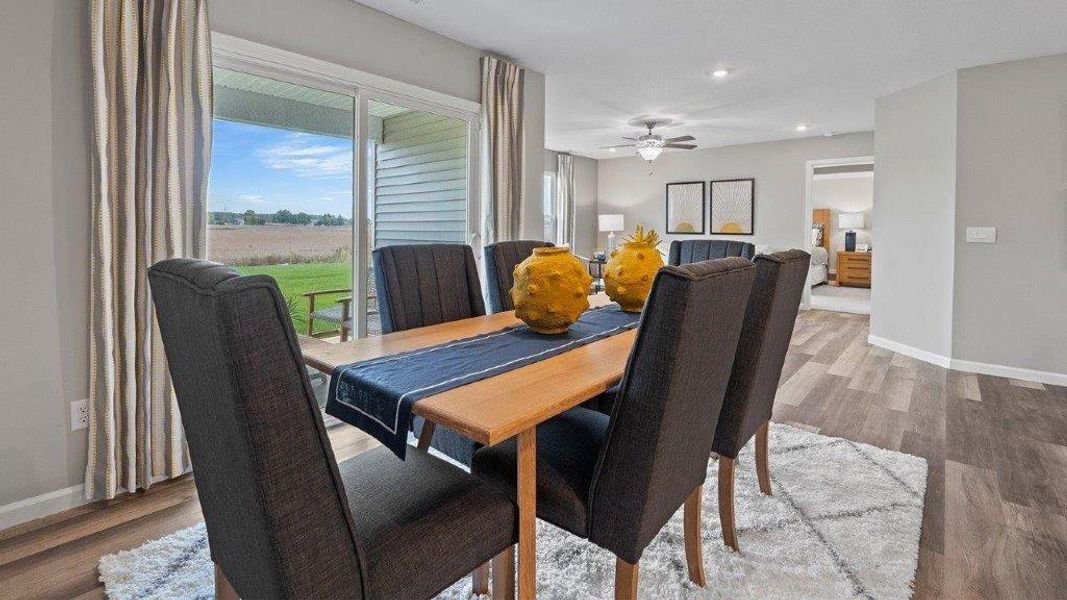 Representative furnished interior of a home built from the Chatham by D.R. Horton in Ruskin Preserve, Ruskin (Image 17).