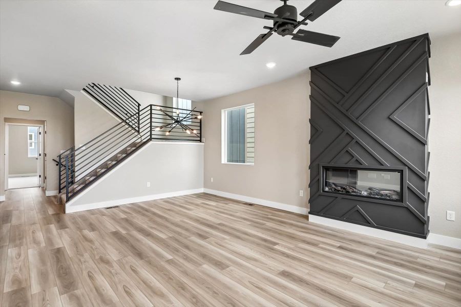 Spacious, unfurnished interior of a new home in Pony Park, Colorado Springs (Image 15).
