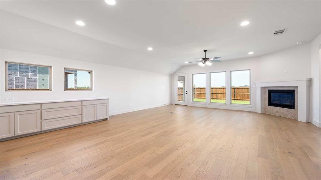 Image 23 of a home in Mosaic 50'. Image 23 of a home in Mosaic 50'.