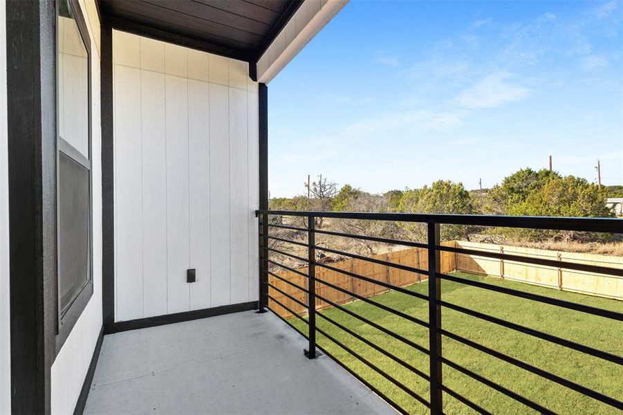 Exterior details and patio area of a home in , Granbury (Image 16).