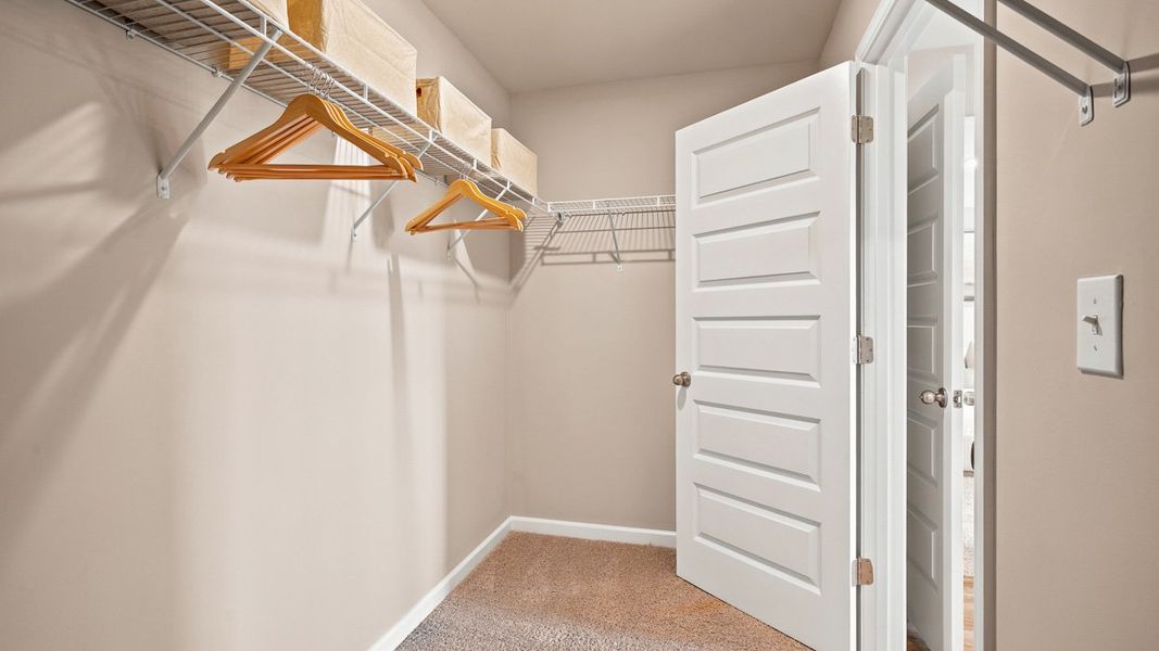 Representative unfurnished interior of a home built from the HAYDEN Express by D.R. Horton in Teamon Pointe, Griffin (Image 20).