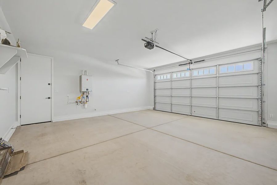 Spacious, unfurnished interior of a new home in Avanti at Granite Vista, Waddell (Image 28). Spacious, unfurnished interior of a new home in Avanti at Granite Vista, Waddell (Image 28).