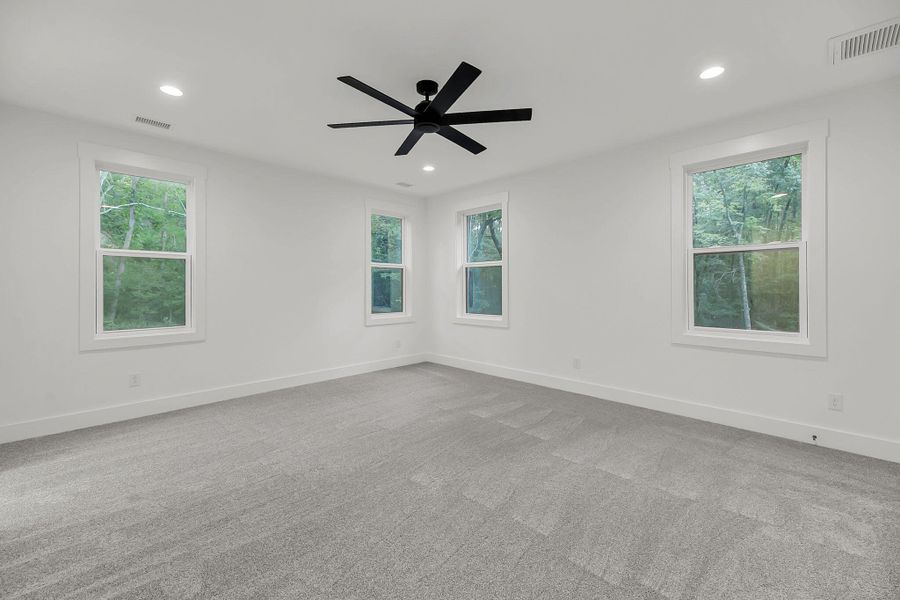 Spacious, unfurnished interior of a new home in , Johns Island (Image 39).