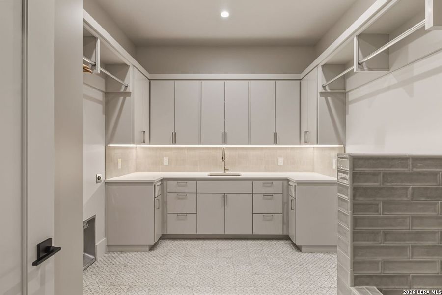 Furnished interior view inside a new home in , Fredericksburg (Image 49). Furnished interior view inside a new home in , Fredericksburg (Image 49).