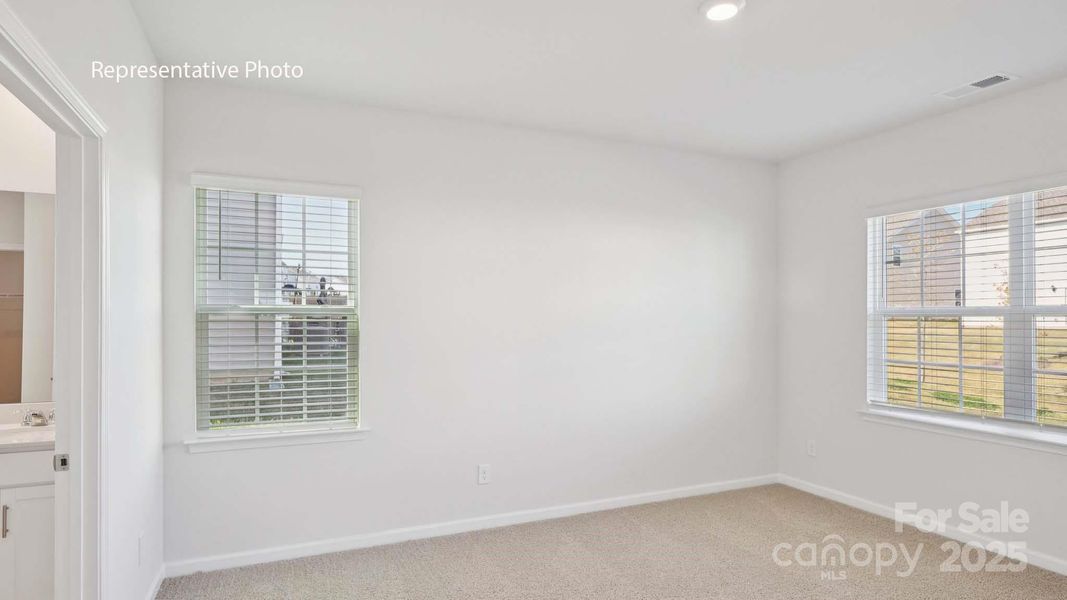 Spacious, unfurnished interior of a new home in Brandon Creek, Gastonia (Image 11).