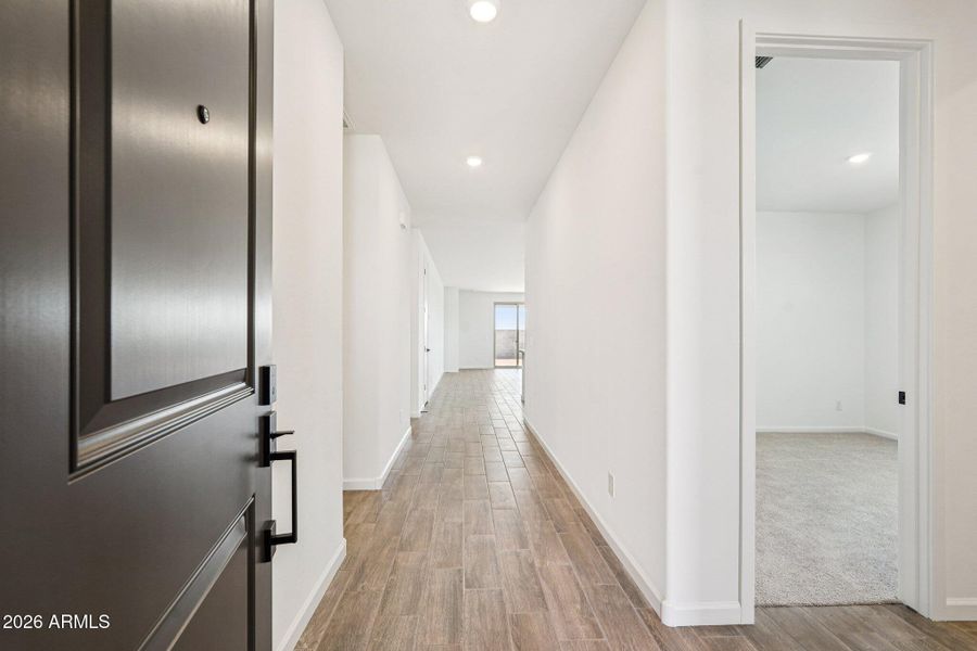 9-web-or-mls-S 95th Dr-S0904-009