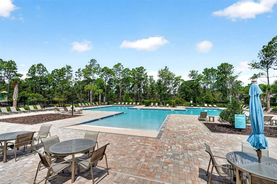 Community amenities in Archers Mill, Ormond Beach (Image 58).