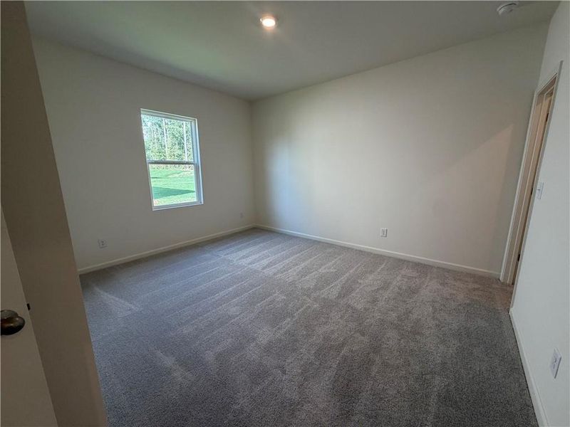 Spacious, unfurnished interior of a new home in Kendall Grove, McDonough (Image 8).