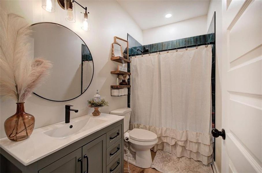 Furnished interior view inside a new home in , Carrollton (Image 16).