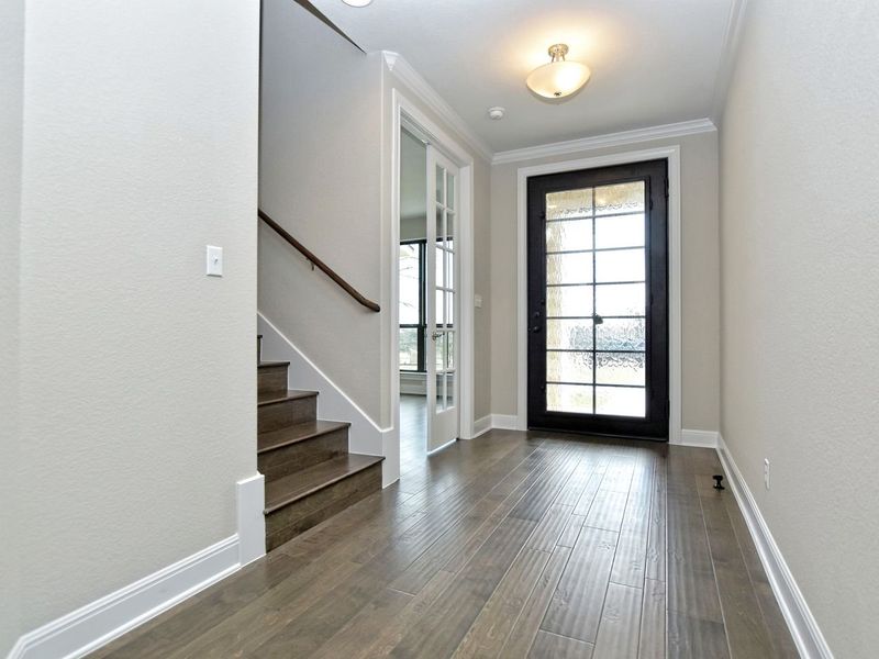 Representative unfurnished interior of a home built from the Madera II by Giddens Homes in Scofield Farms Estates, Georgetown (Image 304).