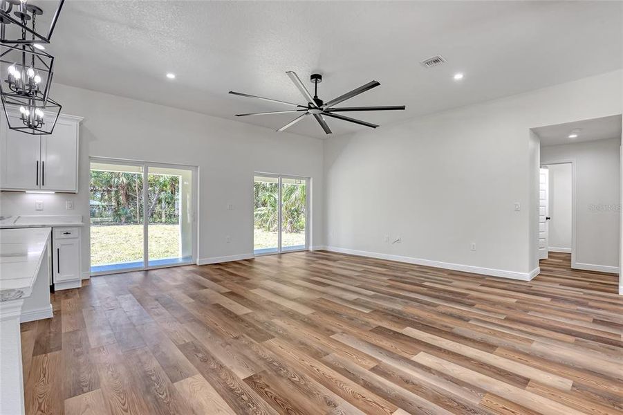 Image 50 of a home in .