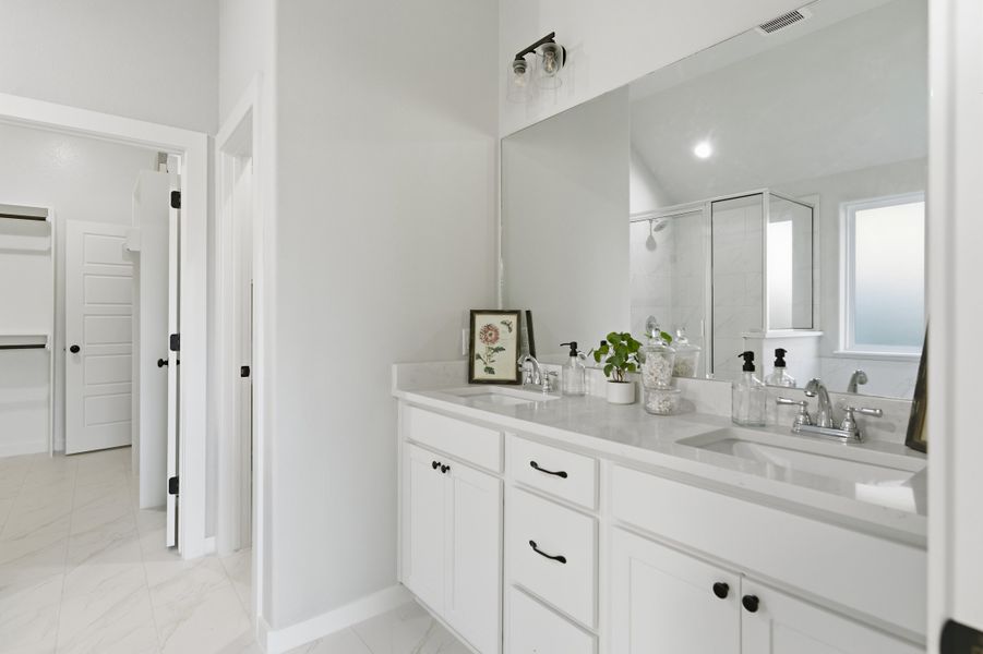 Furnished interior view inside a new home in Mission Ranch, College Station (Image 16).