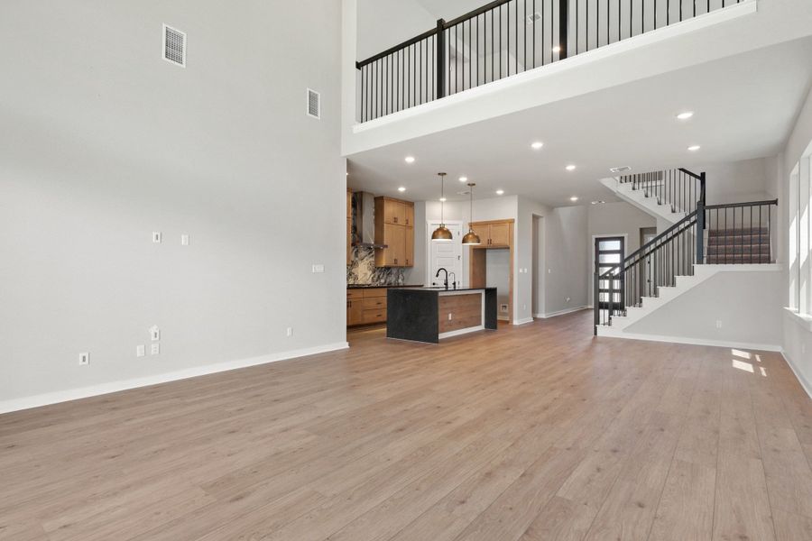 Spacious, unfurnished interior of a new home in Lariat, Liberty Hill (Image 36).
