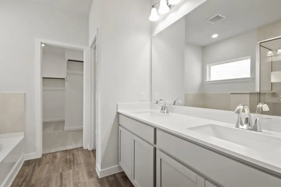 Furnished interior view inside a new home in The Woodlands Hills, Willis (Image 6). Furnished interior view inside a new home in The Woodlands Hills, Willis (Image 6).