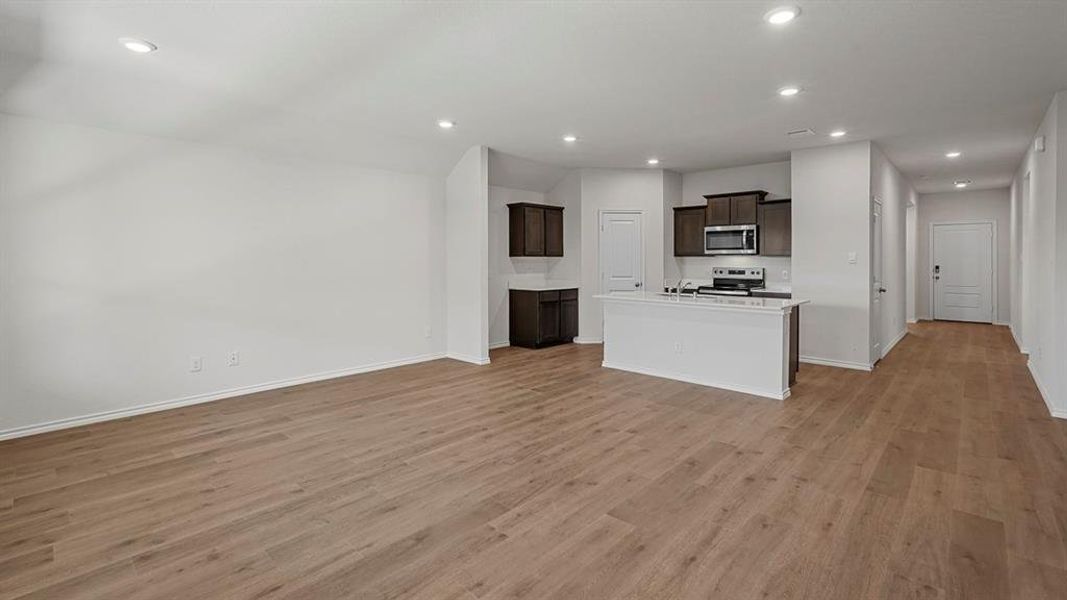 Spacious, unfurnished interior of a new home in Crane Crossing, Crandall (Image 16).