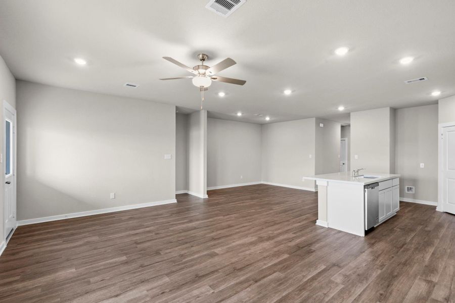 Spacious, unfurnished interior of a new home in Cypress Green, Hockley (Image 15). Spacious, unfurnished interior of a new home in Cypress Green, Hockley (Image 15).
