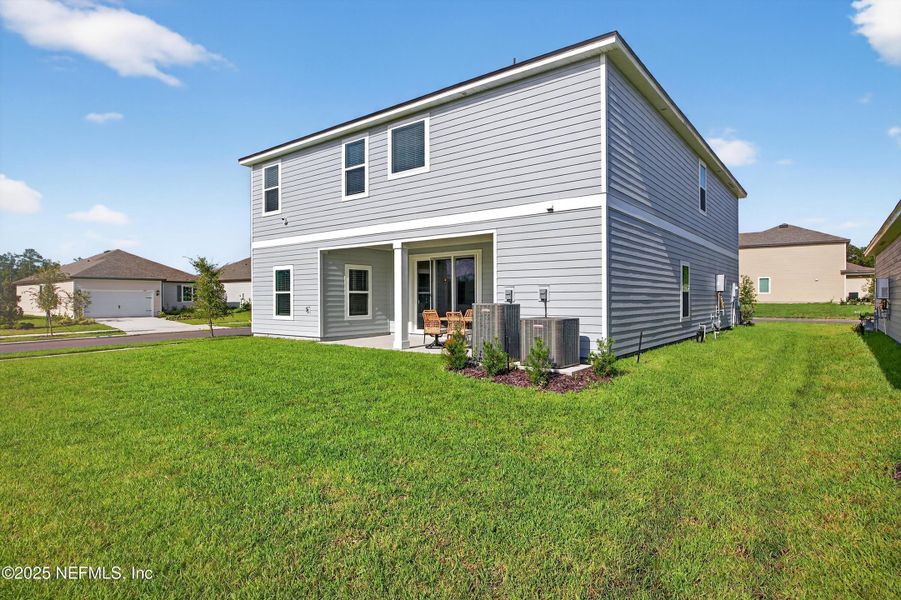 Exterior details and patio area of a home in , Middleburg (Image 29).