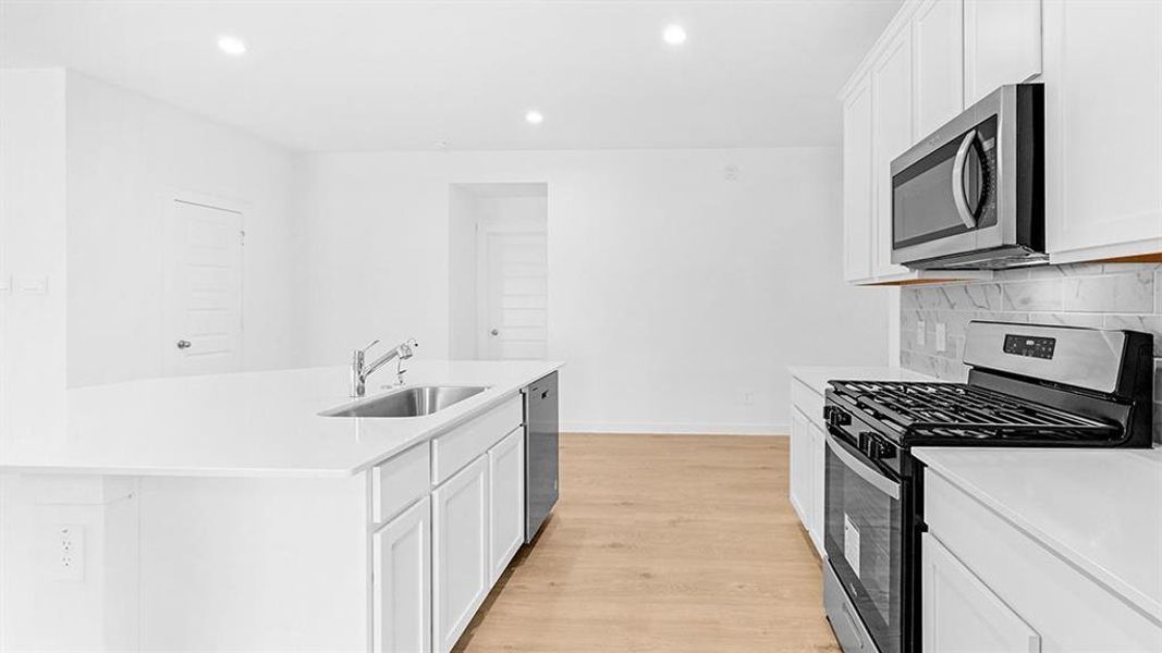 Furnished interior view inside a new home in Tamarron, Fulshear (Image 7).