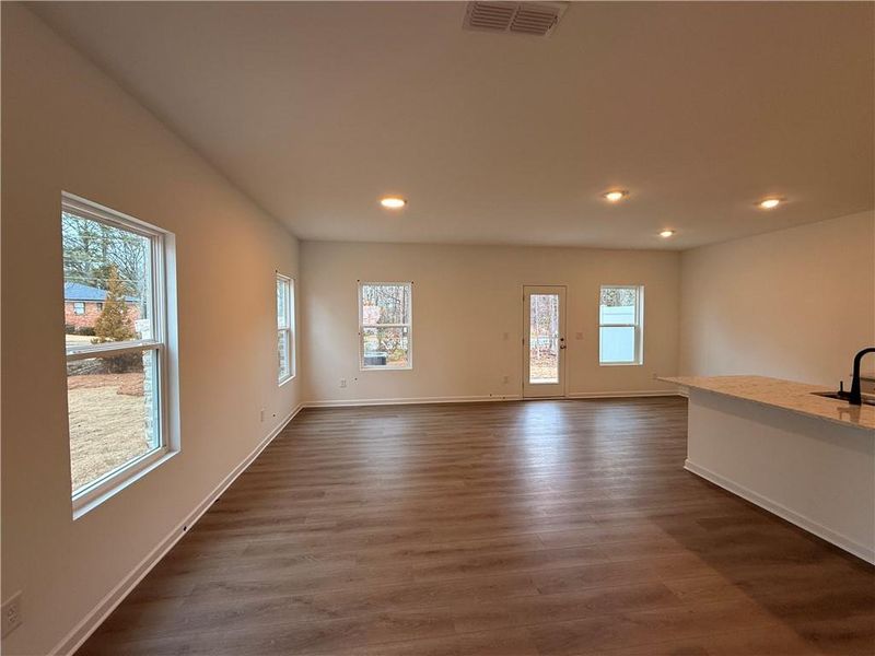 Spacious, unfurnished interior of a new home in Leydenview, Mableton (Image 43).