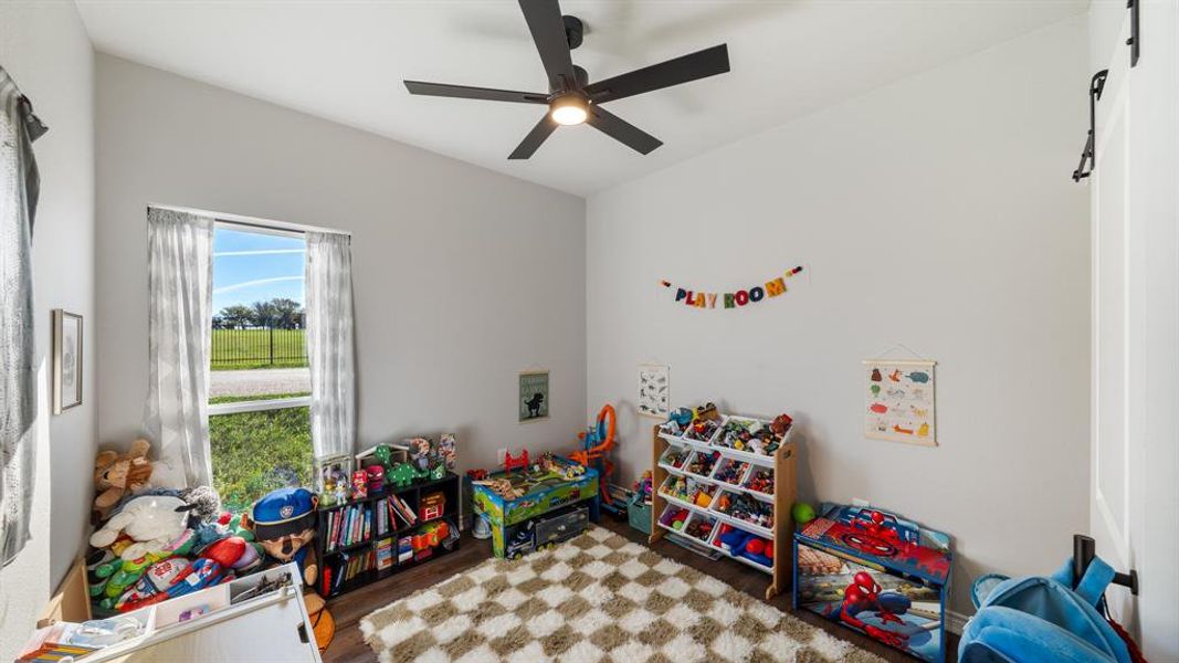 Furnished interior view inside a new home in , Mabank (Image 14).