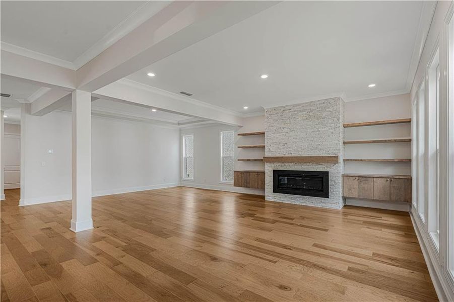 Spacious, unfurnished interior of a new home in Bellwyn, Johns Creek (Image 35).