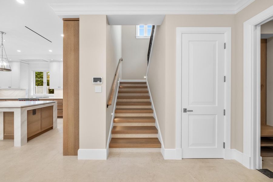 33 - Stairs 33 - Stairs