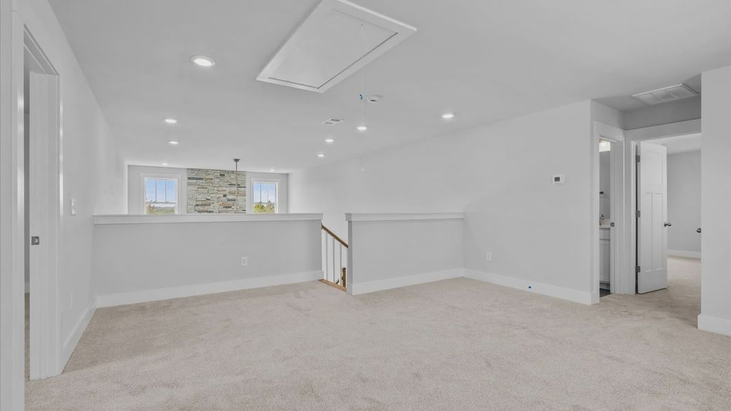 Furnished interior view inside a new home in Wells Crossing, Seneca (Image 21).