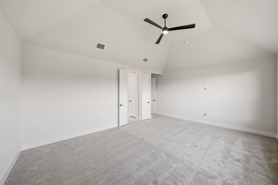Spacious, unfurnished interior of a new home in Aster Park, McKinney (Image 29).