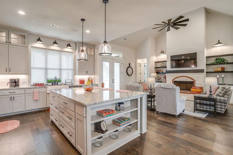 Furnished interior view inside a new home in , Waxahachie (Image 30).