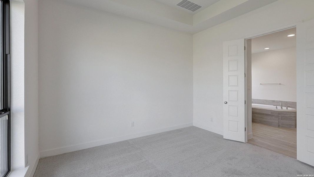 Spacious, unfurnished interior of a new home in Ladera, San Antonio (Image 22). Spacious, unfurnished interior of a new home in Ladera, San Antonio (Image 22).