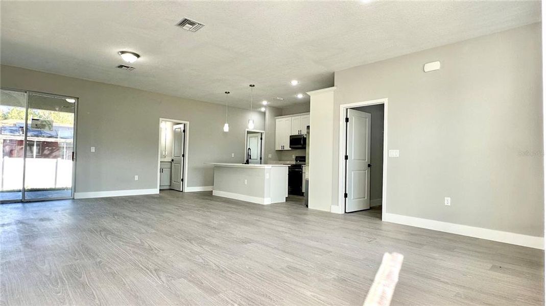 Spacious, unfurnished interior of a new home in , Poinciana (Image 21).