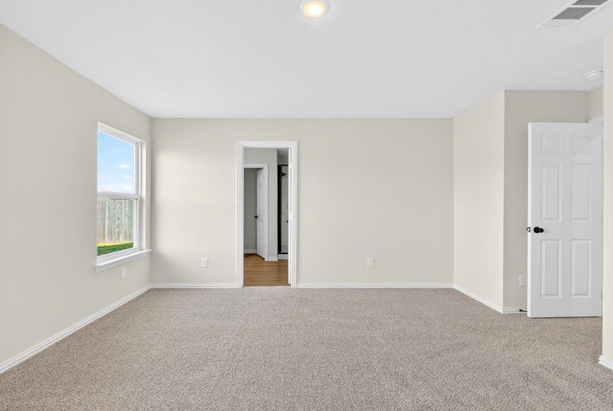 Spacious, unfurnished interior of a new home in , Temple (Image 15).