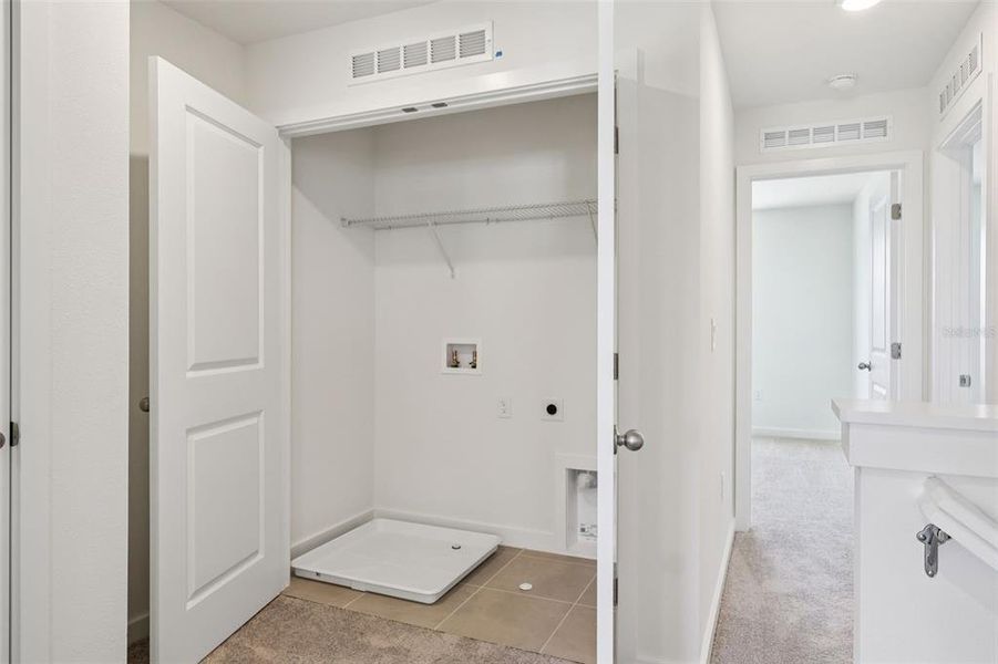 Spacious, unfurnished interior of a new home in Cyrene at Harmony, St. Cloud (Image 30).