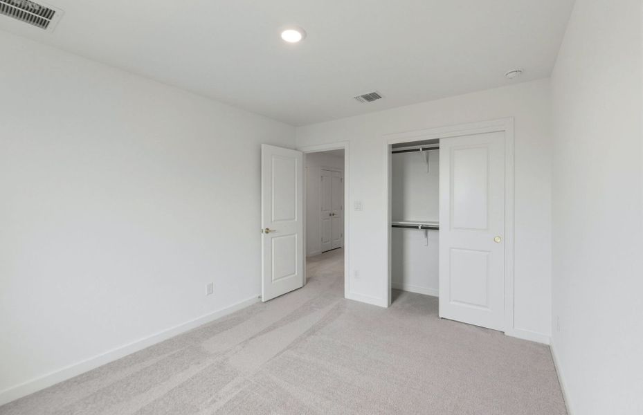 Spacious, unfurnished interior of a new home in Wolf Ranch, Georgetown (Image 46). Spacious, unfurnished interior of a new home in Wolf Ranch, Georgetown (Image 46).