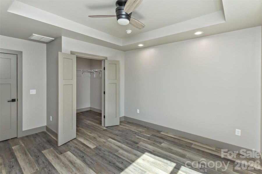 Spacious, unfurnished interior of a new home in , Asheville (Image 19).